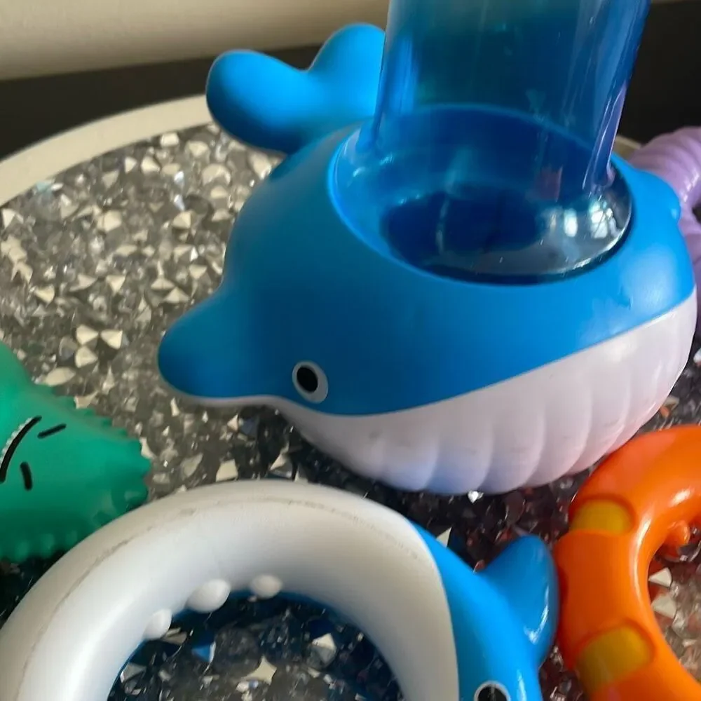 Preowned cute FAO Schwartz stack & sea creature tower 0 month unisex baby toys